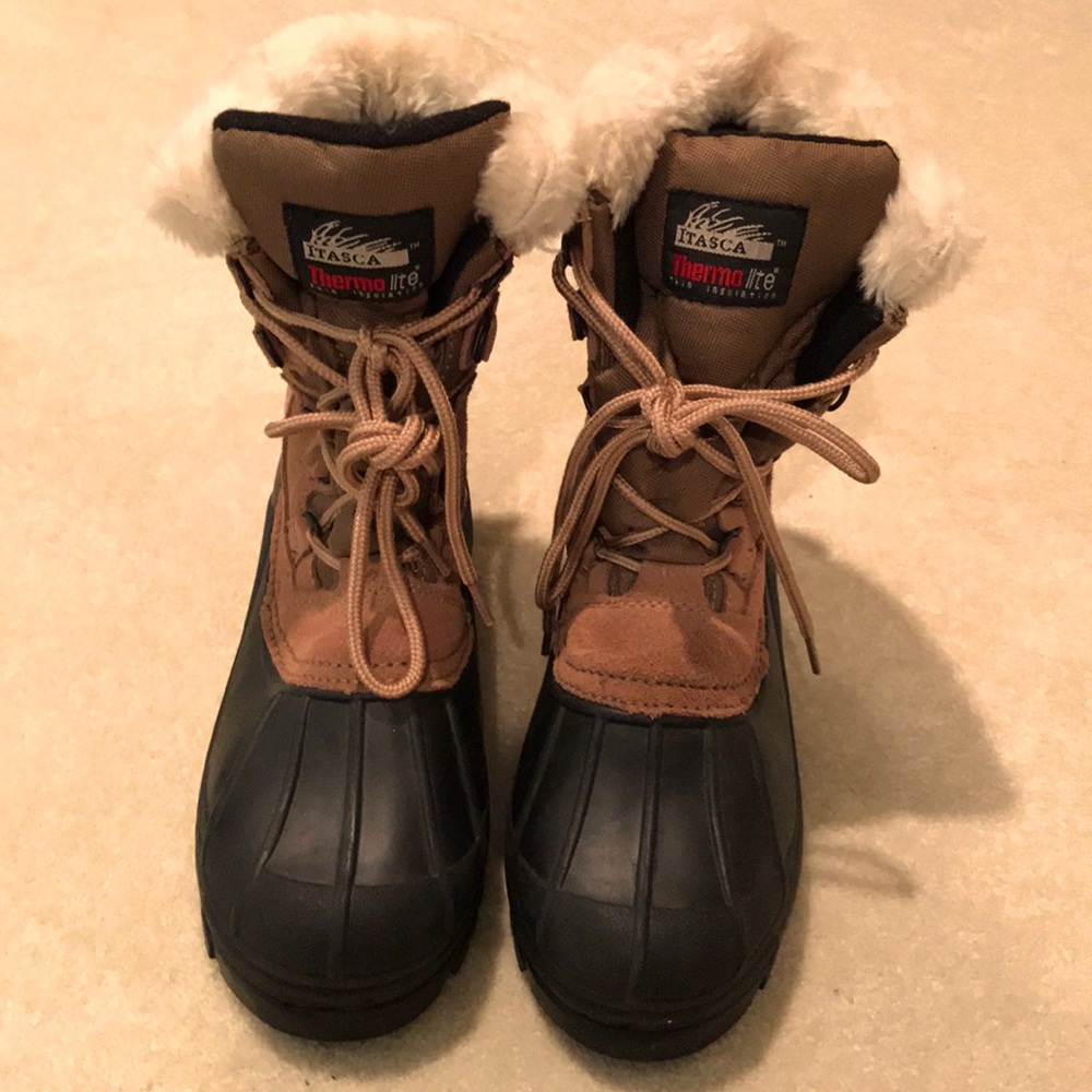 Itasca Thermolite Aspen women’s Snow boots, size 8